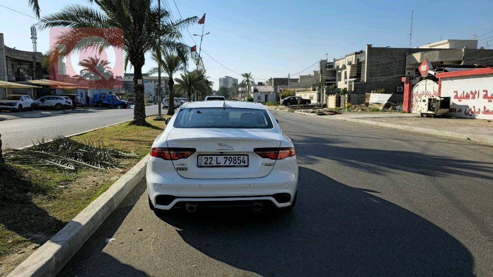 جاكوار XE